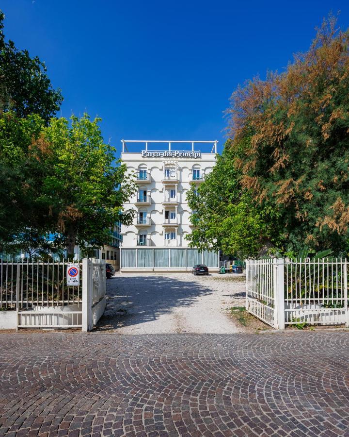 Parco Dei Principi Boutique Hotel Rimini Eksteriør billede